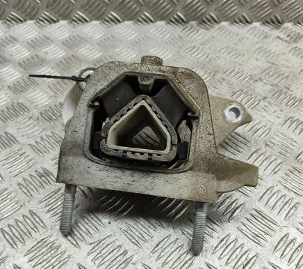 Peugeot 2008 II Engine mount bracket 9826533880