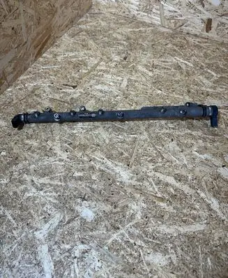 BMW 3 E90 E91 Fuel main line pipe 048940 7795514 0445216015