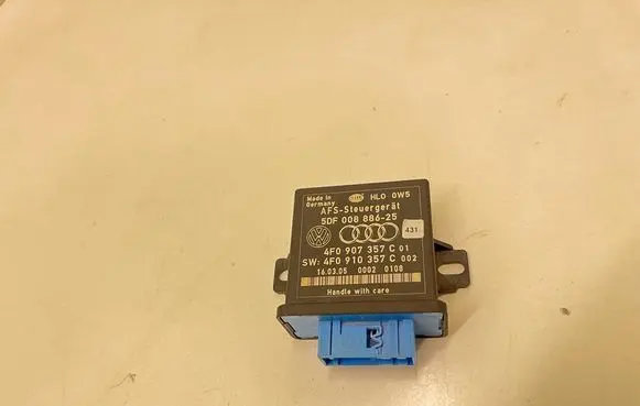 Audi A8 S8 D3 4E Light module LCM 4F0907357C 5DF00888625 4F0910357C