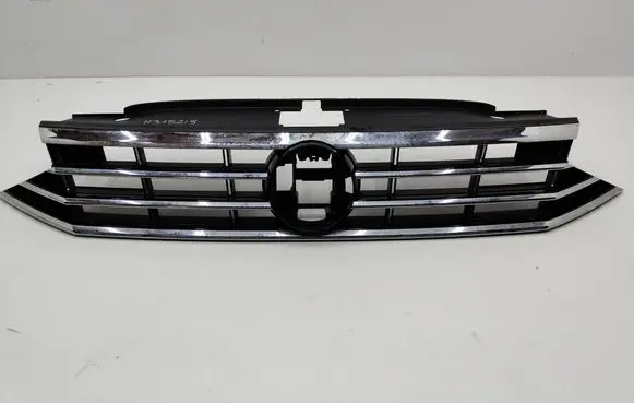 Volkswagen PASSAT B8 Front bumper upper radiator grill 3G0853651DJ