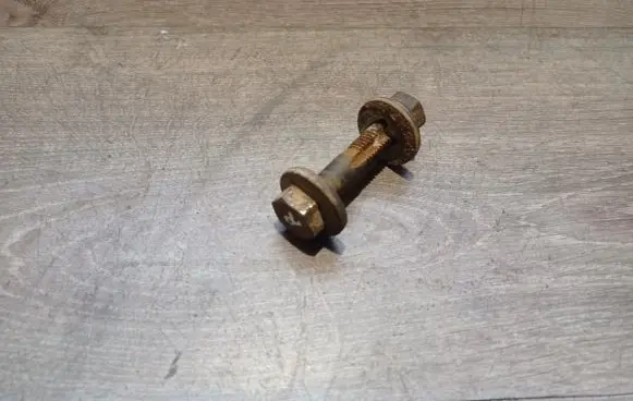 Volvo V70 Rear suspension camber bolt 