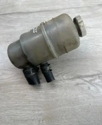 Mitsubishi Grandis Power steering fluid tank/reservoir