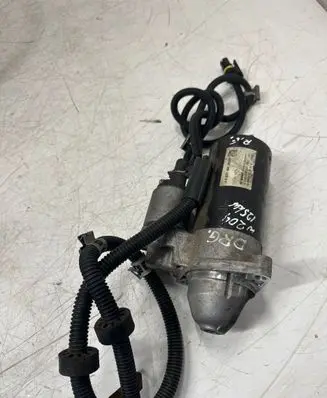 Mercedes-Benz E W212 Starter motor 0001139065