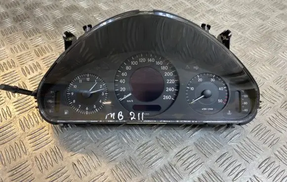 Mercedes-Benz E W211 Speedometer (instrument cluster) A2115400411 110080004013