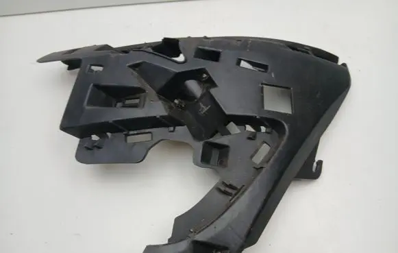 Volvo V60 Front bumper mounting bracket 31323425