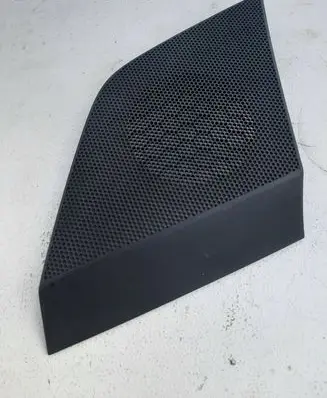 Side speaker trim/cover