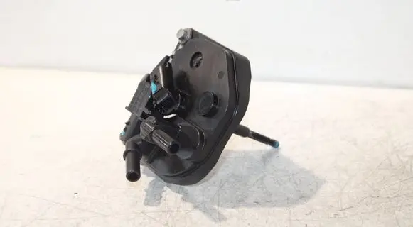 Volvo V50 Fuel filter housing AV6Q9155AA
