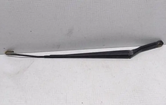 Nissan Almera Tino Front wiper blade arm