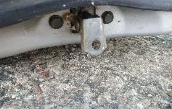Nissan Almera Tino Front door check strap stopper 