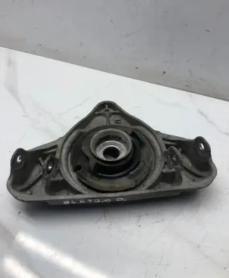 Audi A4 S4 B7 8E 8H Coil spring mount 