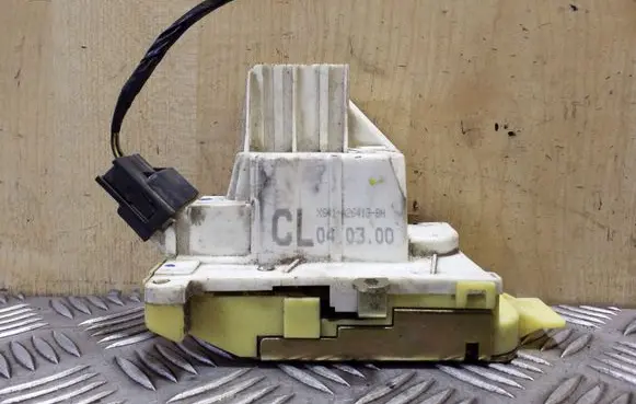 Ford Focus Rear door lock XS41A26413BH