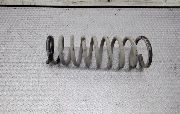 Hyundai i30 Rear coil spring 