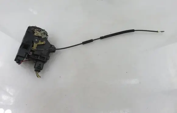 Skoda Octavia Mk1 (1U) Front door lock 