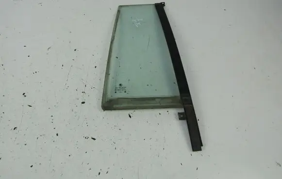 Skoda Octavia Mk1 (1U) Rear side window 