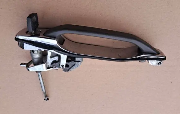 Mercedes-Benz S W126 Front door exterior handle 1267600159