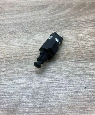 Opel Astra F Brake pedal sensor switch 90504499