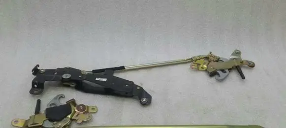 Mercedes-Benz SL R230 Convertible roof hinge A2307900971