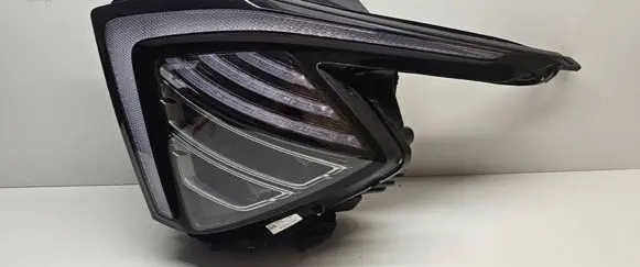 KIA Sportage Headlight/headlamp 92101R2100 K123