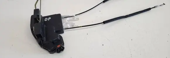 Hyundai Santa Fe Front door lock