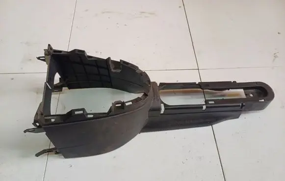 Ford Fiesta Center console 
