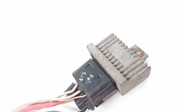 Renault Megane II Glow plug pre-heat relay 7700115078