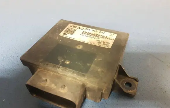 Skoda Superb B6 (3T) Power management control unit 3AA919041 0158933326 8ES01045240