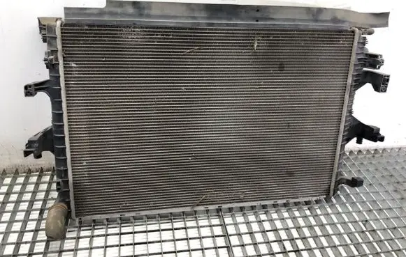 Volkswagen Transporter - Caravelle T6 Coolant radiator 7E0121253C