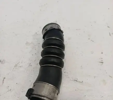 BMW 1 E81 E87 Intercooler hose/pipe 7797480