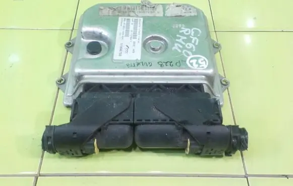 Alfa Romeo Giulietta Engine control unit/module 51896758 WP228