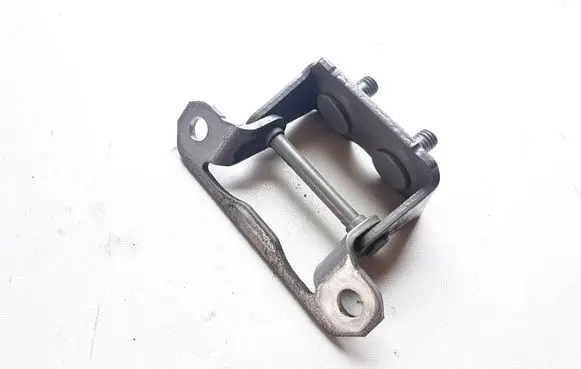 Subaru Forester SK Tailgate/trunk/boot hinge 60879FJ001 33K