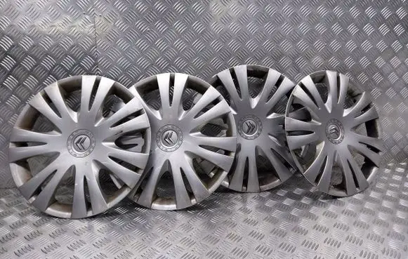 Citroen C4 I Picasso R16 wheel hub/cap/trim 9657838180
