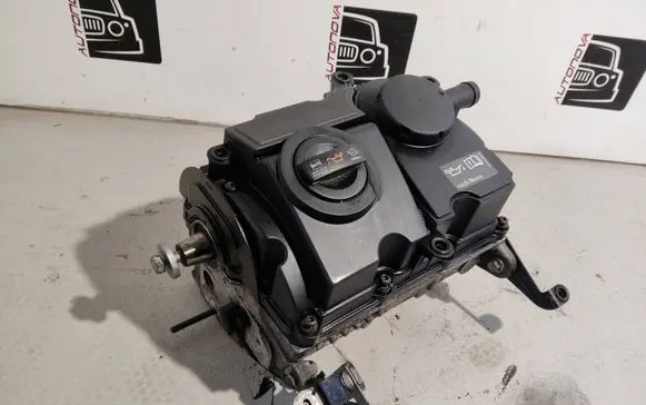 Seat Ibiza IV (6J,6P) Engine head 045103373H