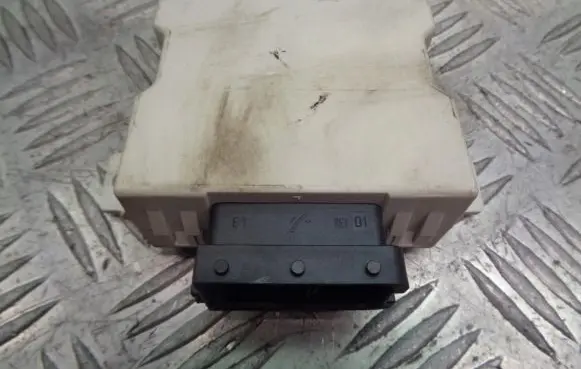 Toyota Avensis T250 Window wiper relay 150.696