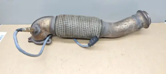 Mercedes-Benz A W176 Exhaust flexible connection 677027