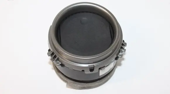 Toyota Yaris Dash center air vent grill