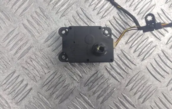 Volvo V50 Air flap motor/actuator 4N5H19E616 6652A
