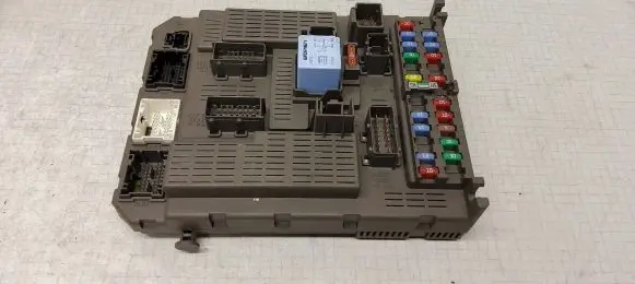 Citroen C5 Fuse box set 9649301780