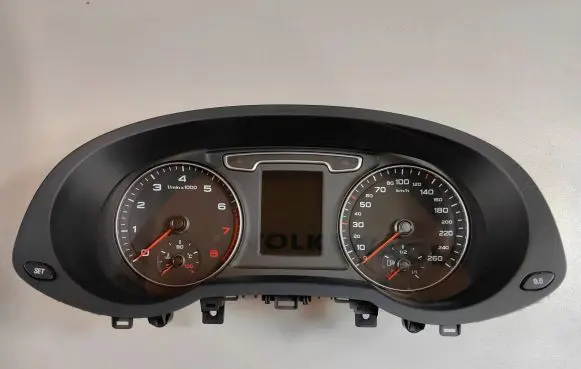 Audi Q3 8U Speedometer (instrument cluster) C53407658 8U0920940 1152500607
