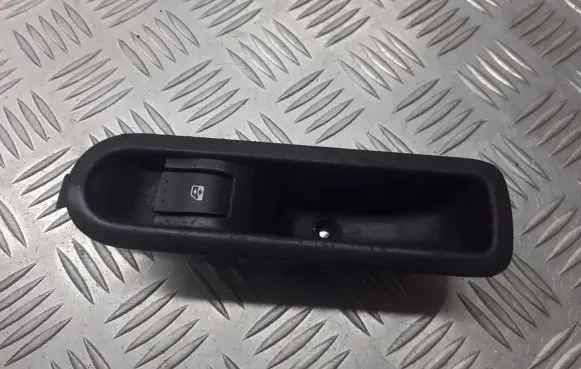 Renault Scenic II - Grand scenic II Quarter vent window switch 156013870