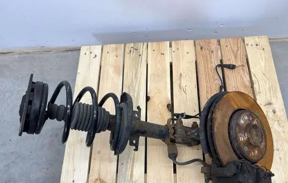 Renault Scenic III - Grand scenic III Front shock absorber with coil spring
