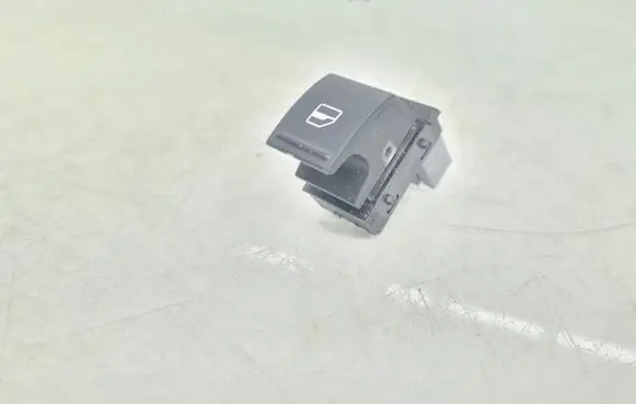 Volkswagen Golf Plus Electric window control switch 7L6959855B