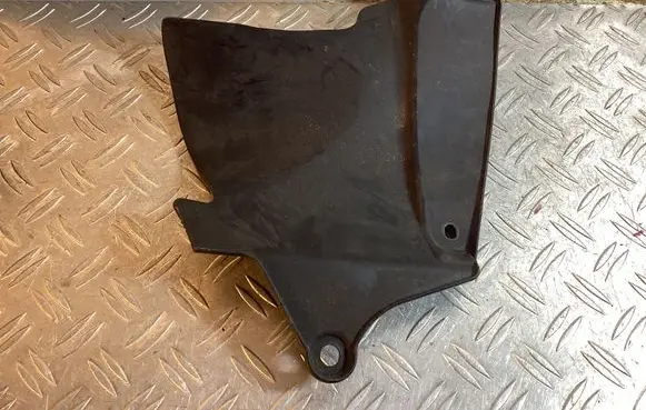 Engine splash shield/under tray