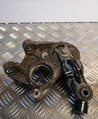 Peugeot 5008 Engine mount bracket 81090780 0066600V