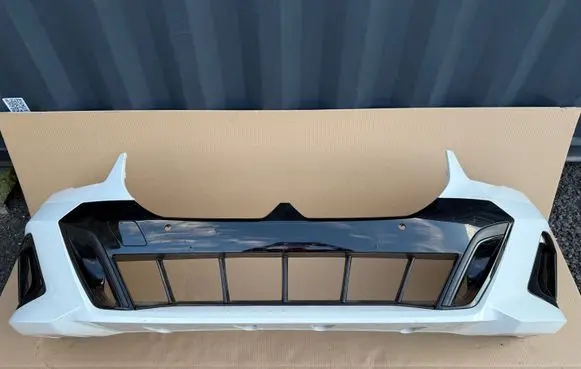 BMW 5 G60 Front bumper 51118084653 15857711