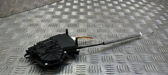 BMW 2 F45 Tailgate/trunk/boot lift motor C27838102