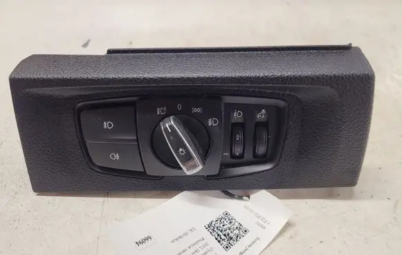 BMW 1 F20 F21 Light switch 6131926530504