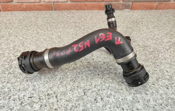 BMW 5 E60 E61 Engine coolant pipe/hose 7546064