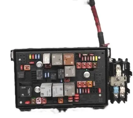 Opel Zafira C Fuse module 13368645 1110132AB