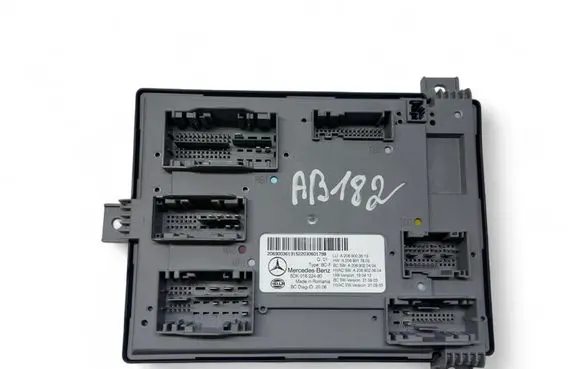 Mercedes-Benz C W206 Central body control module A2069003613