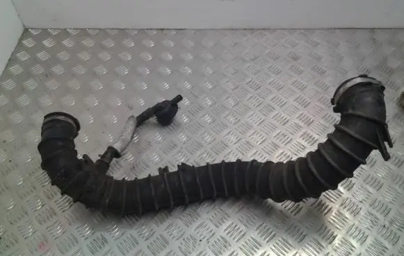 Renault Master II EGR valve line/pipe/hose 8200453032C